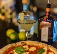 Pizzeria Violetta - Kenmore - Accommodation Mooloolaba