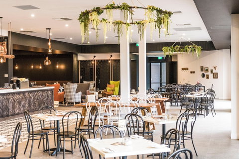 The Woodcroft Hotel - Accommodation Mooloolaba 0