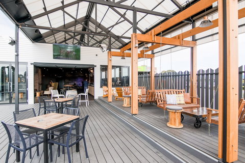 The Woodcroft Hotel - Accommodation Mooloolaba 1