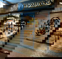 Two Hans - Accommodation Mooloolaba