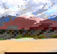 Grazing at Gundaroo - Accommodation Mooloolaba