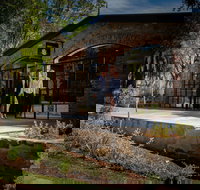 Henschke - Accommodation Mooloolaba