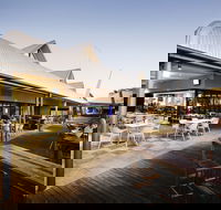 Kawana Waters Hotel - Accommodation Mooloolaba