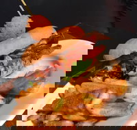 The Commercial Hotel - Accommodation Mooloolaba