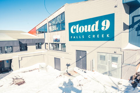 Cloud 9 - Accommodation Mooloolaba 0