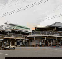 Commercial Hotel Morpeth - Accommodation Mooloolaba