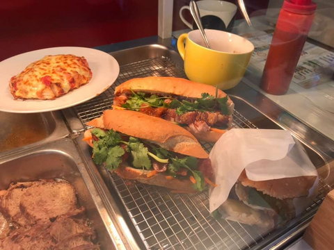 Lil' Mocha Cafe - Accommodation Mooloolaba 0