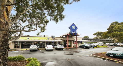 Prince Mark Hotel - Accommodation Mooloolaba 0