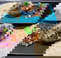 Snowbirds Lounge Cafe - Accommodation Mooloolaba