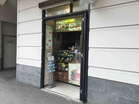 V8 Rolls - Accommodation Mooloolaba 0