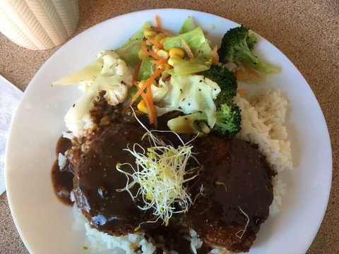 Veggie On Board - Accommodation Mooloolaba 0