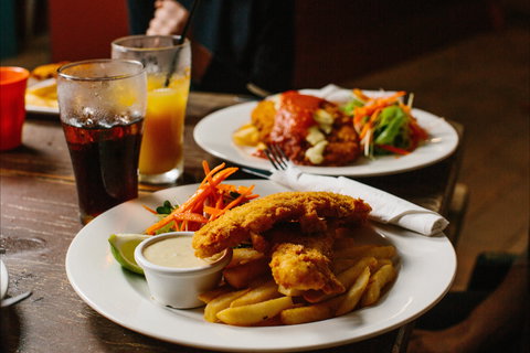 Mena Creek Hotel - Accommodation Mooloolaba 2