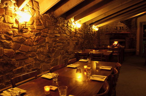 Stonesthrow Restaurant At Hotel High Plains - Accommodation Mooloolaba 0