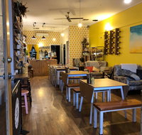 Food Wine Friends - Accommodation Mooloolaba