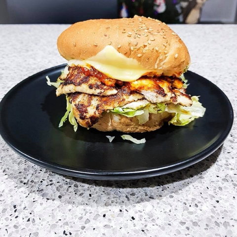 Galinha Burger - Accommodation Mooloolaba 0