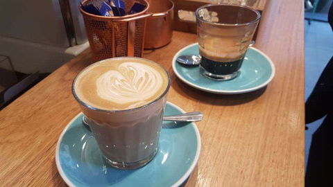 Ashley Hotel - Accommodation Mooloolaba 0
