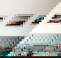 Doyle  Sons - Accommodation Mooloolaba
