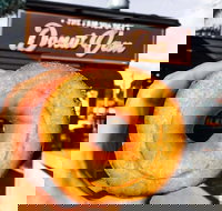 Famous Berry Donut Van - Accommodation Mooloolaba