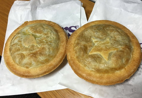 Jesters - Bentley - Accommodation Mooloolaba 0