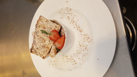 Three Little Pigs - Bar And Bistro - Accommodation Mooloolaba 2