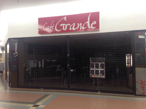 Café Grande - Accommodation Mooloolaba 0