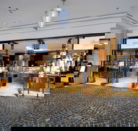 Lindt Chocolate Caf Cockle Bay - Accommodation Mooloolaba