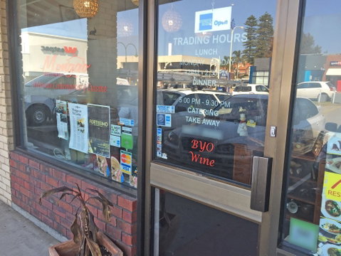 MONGGO Restaurant - Accommodation Mooloolaba 0