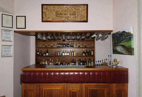 Snag & Brown - Accommodation Mooloolaba 0