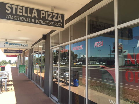 Stella Pizza - Accommodation Mooloolaba 0