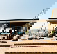 The Hill Bar and Kitchen - Accommodation Mooloolaba