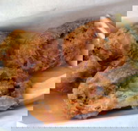 The Groper and His Wife - Accommodation Mooloolaba