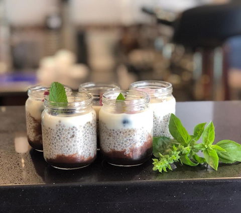 Kastury's Cafe And Restaurant - Accommodation Mooloolaba 0
