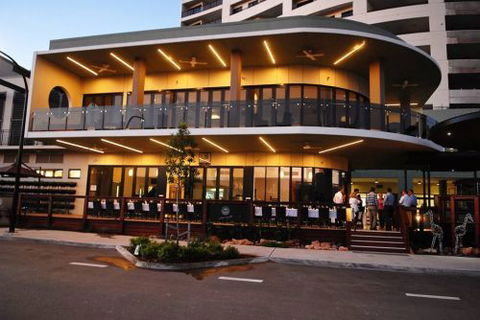 Q Bar & Brasserie On The Avenue - Accommodation Mooloolaba 1
