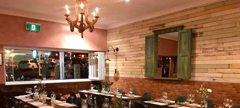 A Treat Of France - Accommodation Mooloolaba 1