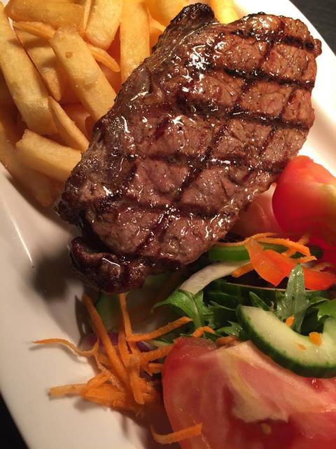 Outback Jacks Bar & Grill - Accommodation Mooloolaba 0
