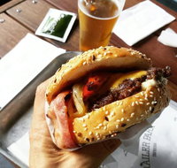 Grand Trailer Park Taverna - Accommodation Mooloolaba