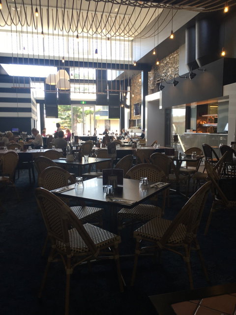 Holdfast Hotel - Accommodation Mooloolaba 2