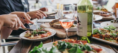 Mt Henry Tavern - Accommodation Mooloolaba 0