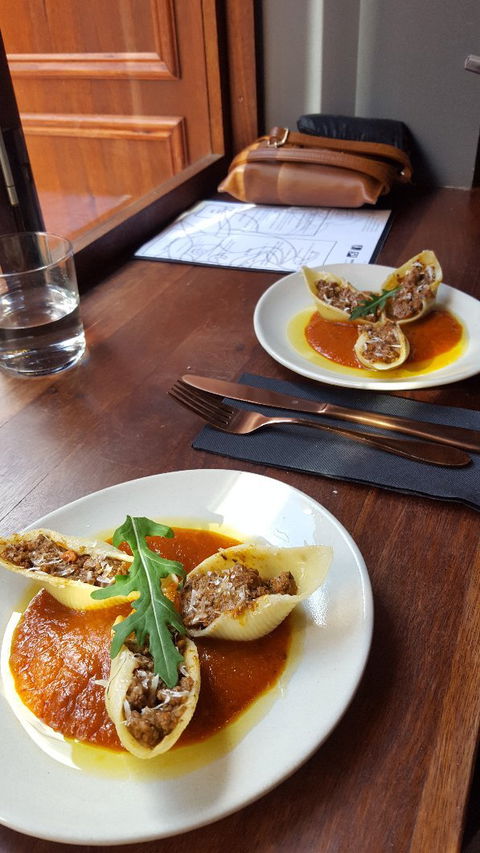 2nd & 6th - Accommodation Mooloolaba 8