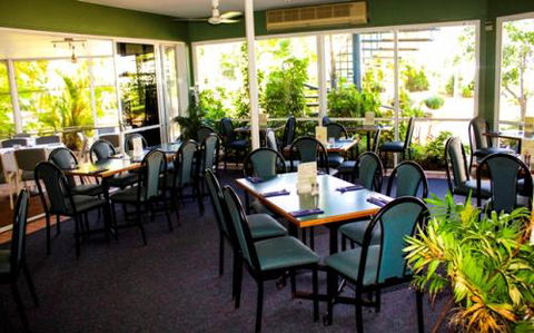 KBR’s Licensed Restaurant - Accommodation Mooloolaba 0