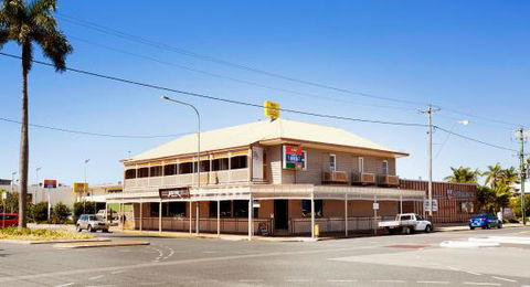 Austral Hotel - Accommodation Mooloolaba 0