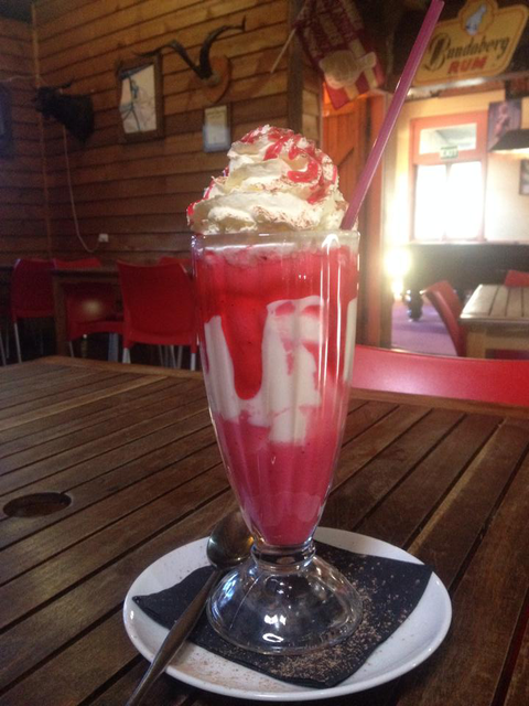 The Caves Country Pub - Accommodation Mooloolaba 3