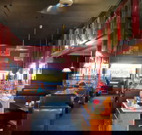 Lous Cafe Restaurant - Accommodation Mooloolaba