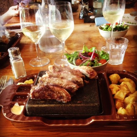 Stones At Dicky’s - Accommodation Mooloolaba 0