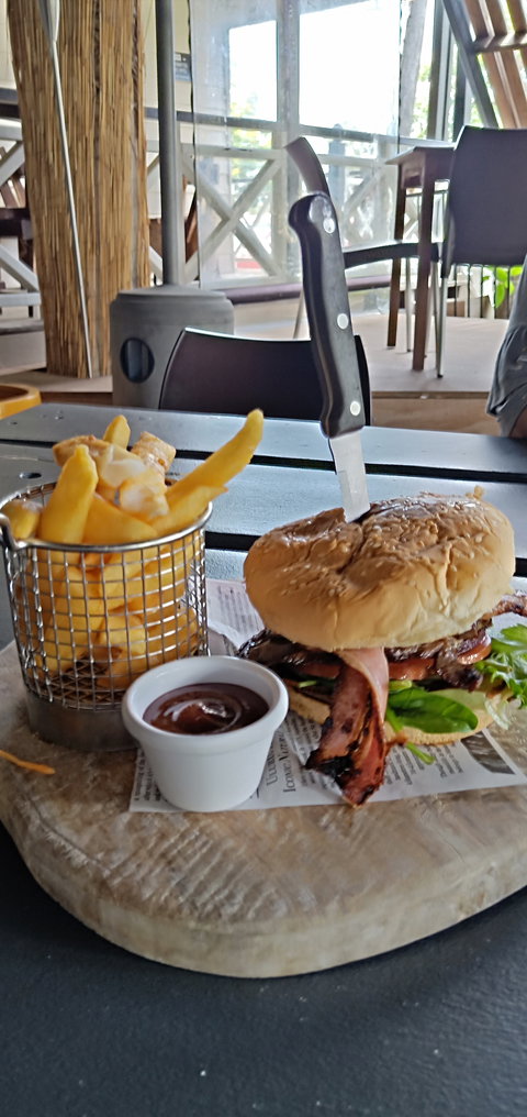 The Caves Country Pub - Accommodation Mooloolaba 6