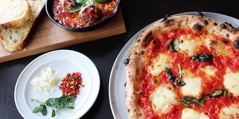 Francie’s Pizzeria - Accommodation Mooloolaba 0