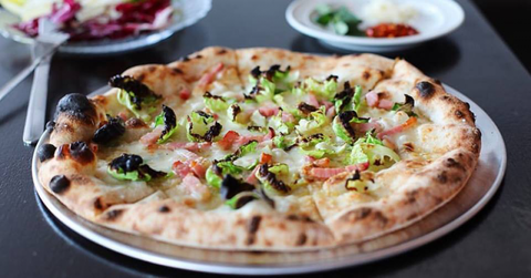 Francie’s Pizzeria - Accommodation Mooloolaba 1