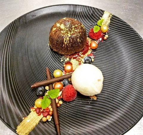 JoneZ On Food - Accommodation Mooloolaba 24