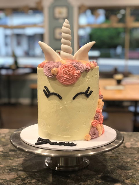 Moon Lily Kitchen And Cakes - Accommodation Mooloolaba 3