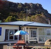 Nut Rock Cafe - Accommodation Mooloolaba